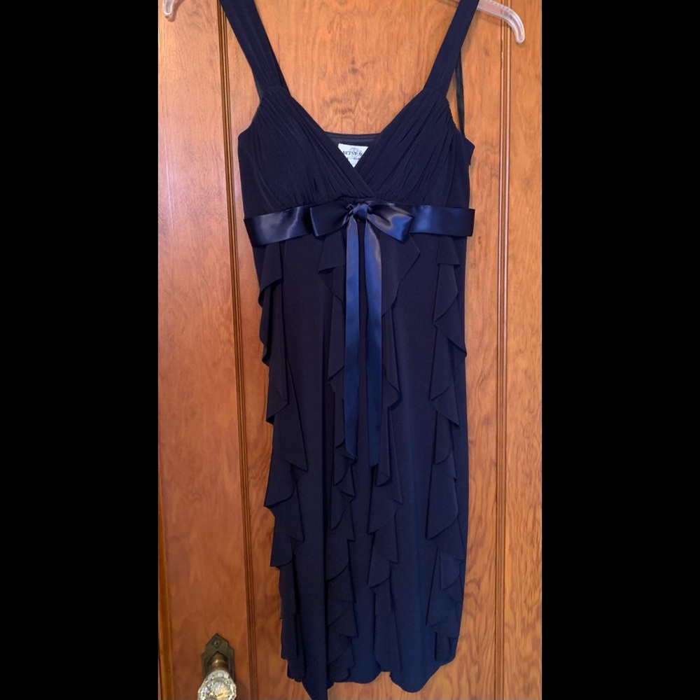 Womens Betsy and Adam navy dress.Size 6